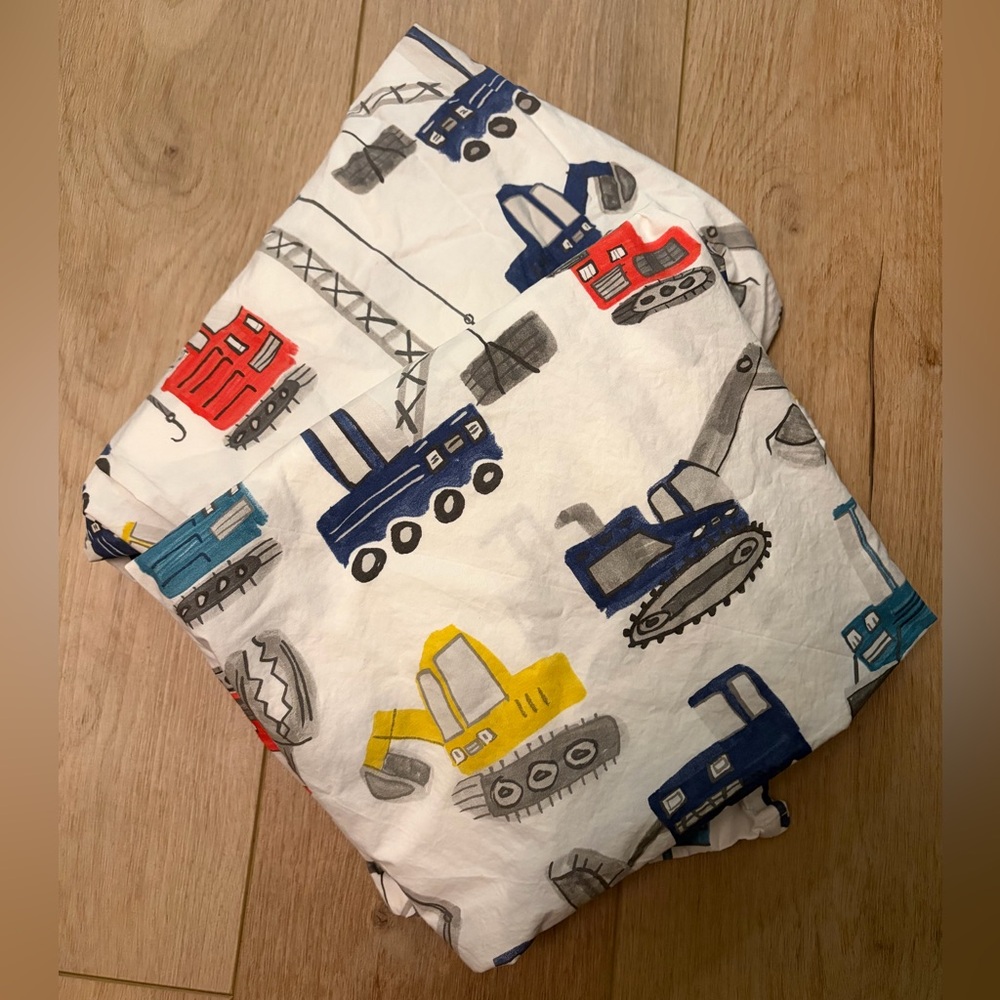 Pottery Barn Kids Navy Blue Comforter with Colorful Trucks - toddler bed size - Picture 5 of 7